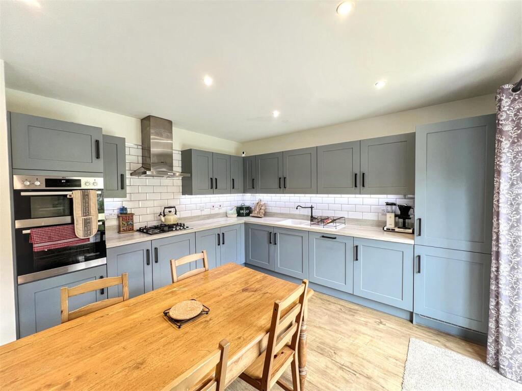 Hollowell Street, Wollaston, Wellingborough - View 2