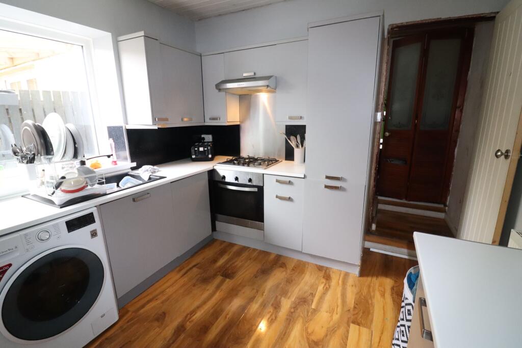 South Street, Bargoed - View 3