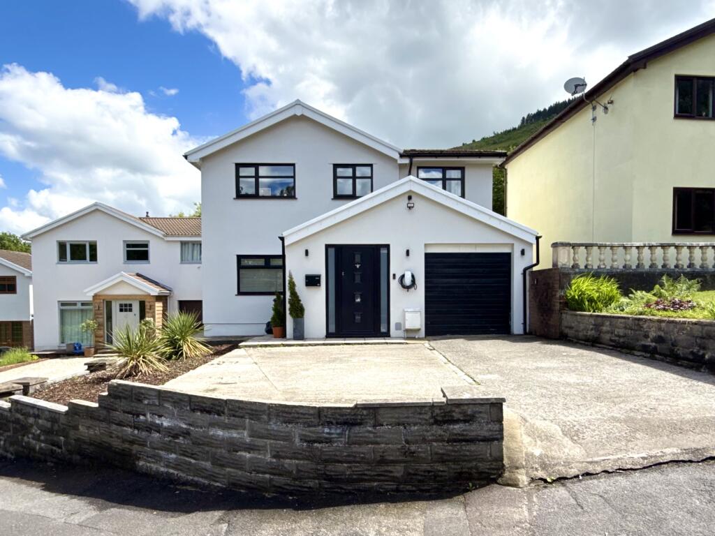 Main image of property: Cwm Alarch, Mountain Ash, Rhondda Cynon Taf