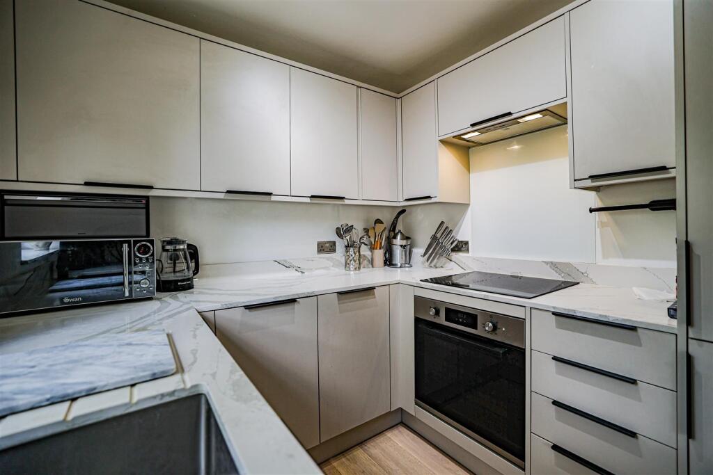 Main image of property: Datchet Close, Hemel Hempstead, HP2