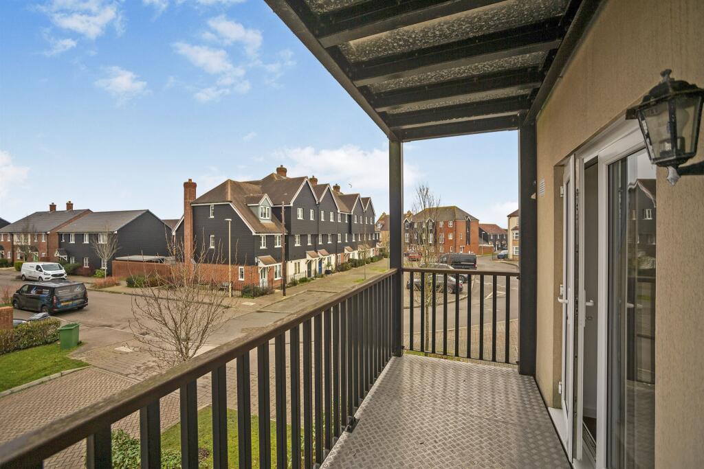 Apartment in Tonbridge - More