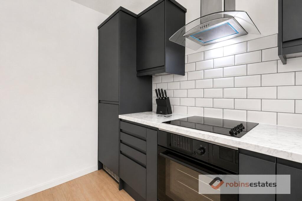 House in Nottingham, Lenton - More