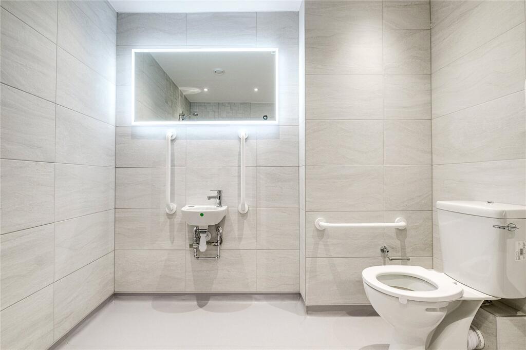 Apartment in Birmingham - View 5