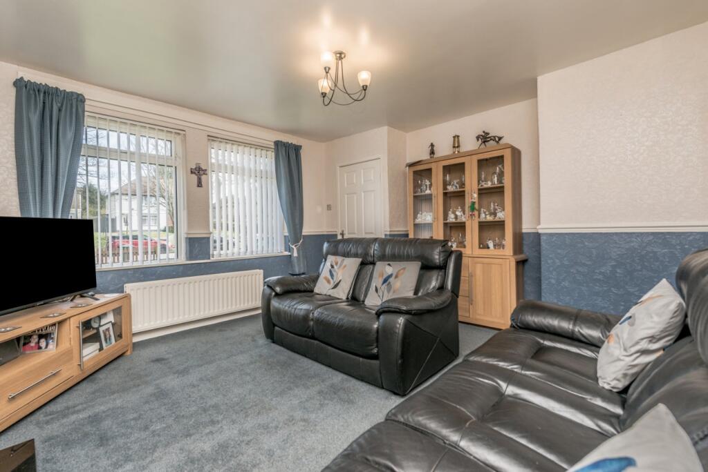 Kings Road, Wrose, Bradford, BD2 photo 2