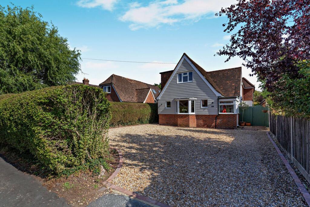 Main image of property: Shortheath Crest, Farnham, Surrey