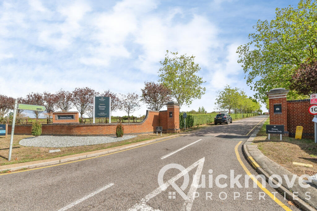 House in Basildon, Royale Dunton Court, Langdon Hills - View 5
