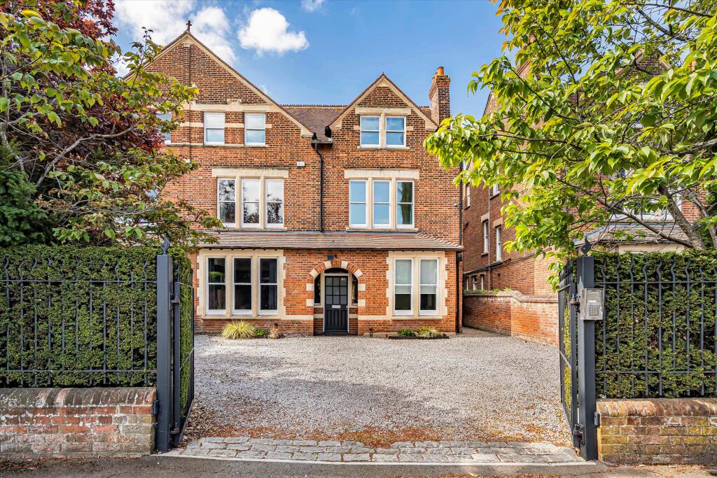 Main image of property: Woodstock Road, Oxford, OX2