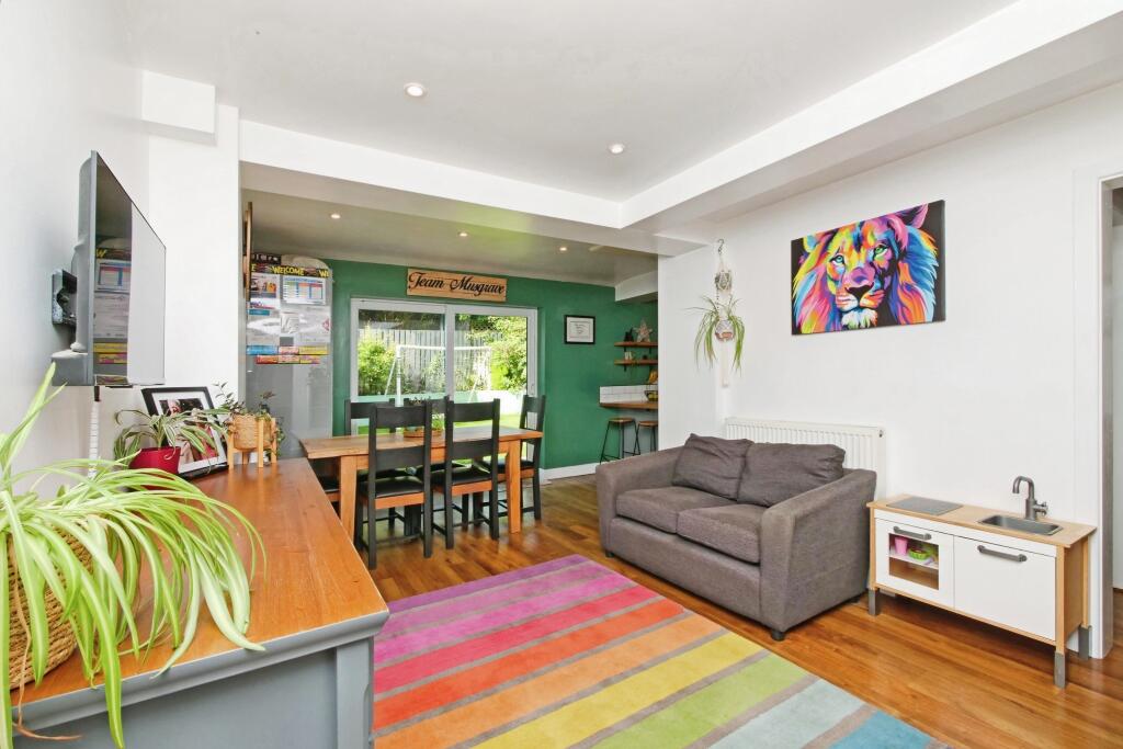 House in York - View 5