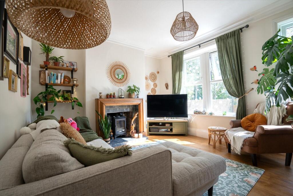 House in Leeds, West Yorkshire - View 4