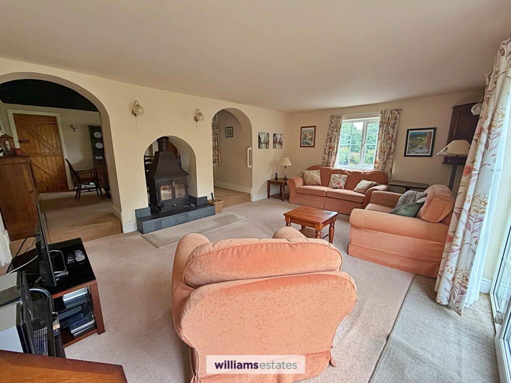 House in Llandudno, Efenechtyd - View 4