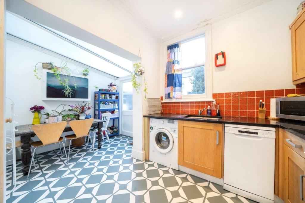 Wrexham Road, Bow, London, E3 photo 3