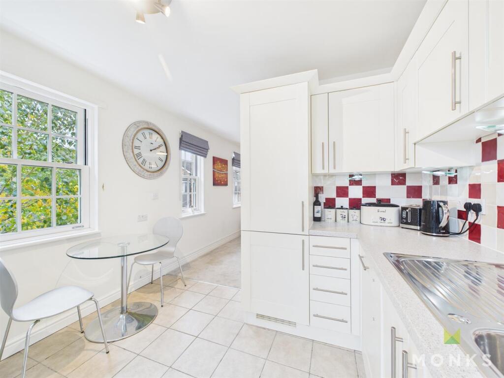 Apartment in Shrewsbury - View 3