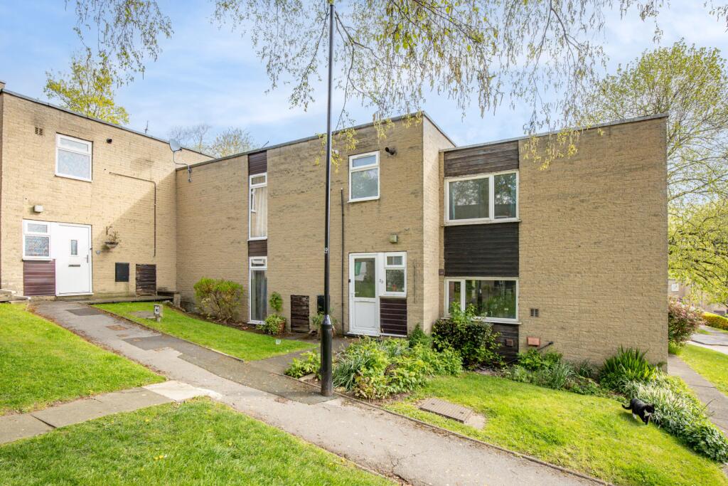 Main image of property: Park Edge Close, Roundhay, Leeds, LS8