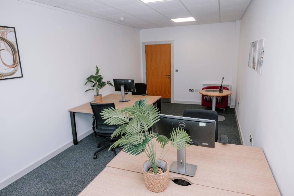 250 sqft office in Burnley
