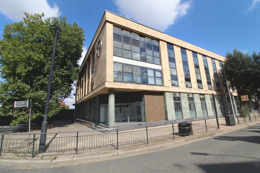 Main image of property: Flat 27 The Bank, George Street, Hull, East Riding Of Yorkshire, HU1