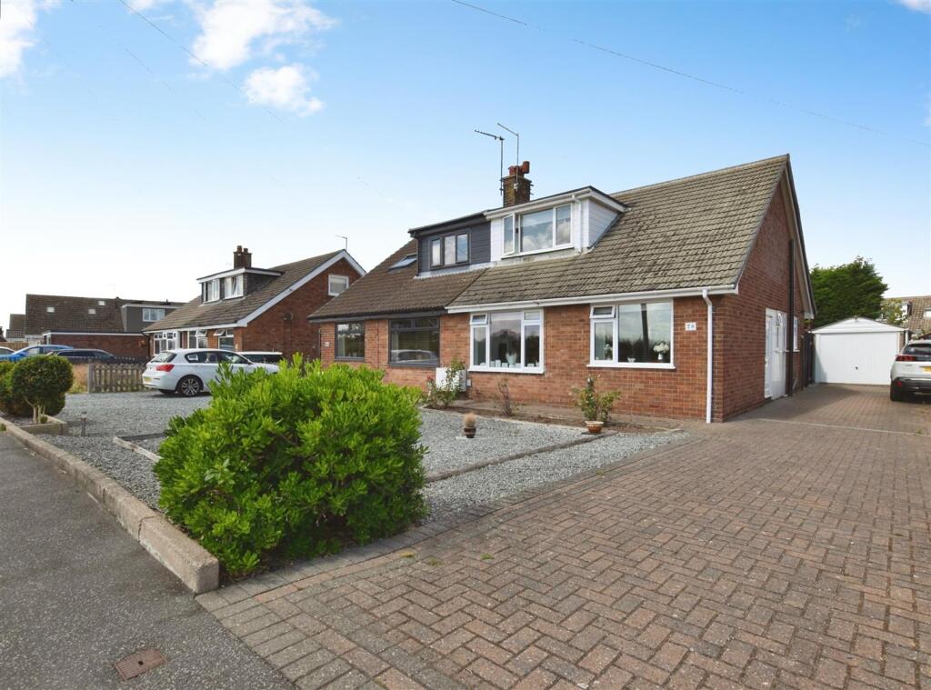 Main image of property: Hooks Lane, Thorngumbald