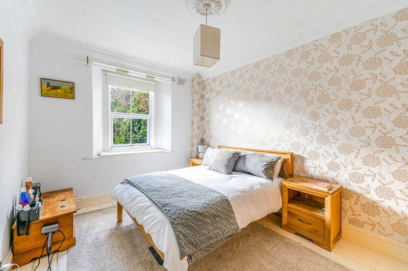 Apartment in Weston-super-Mare, Cliftonville - View 4