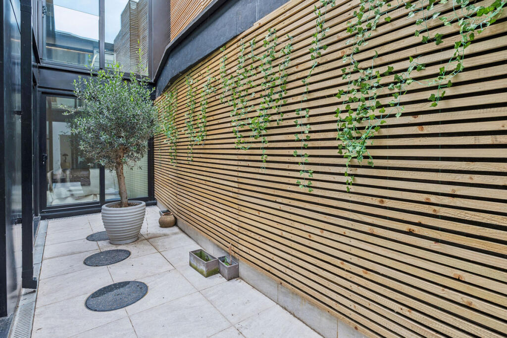 House in London - More