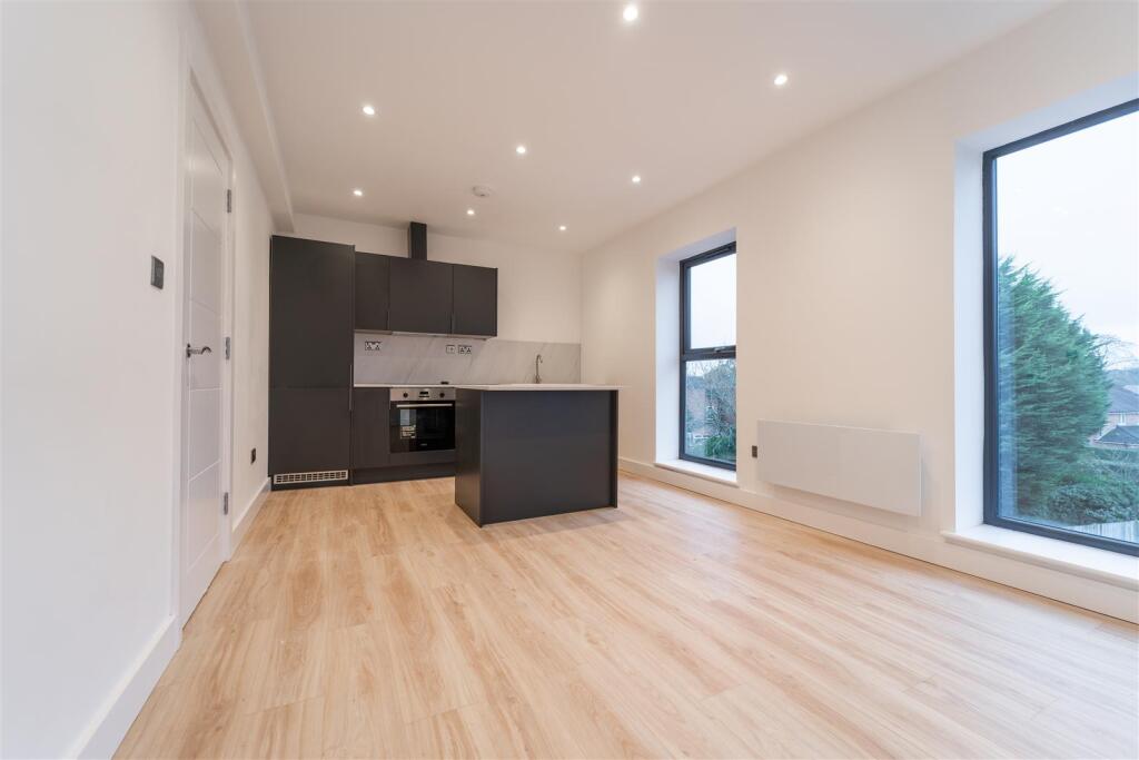 Main image of property: Stratford Road, Shirley, Solihull, West Midlands, B90