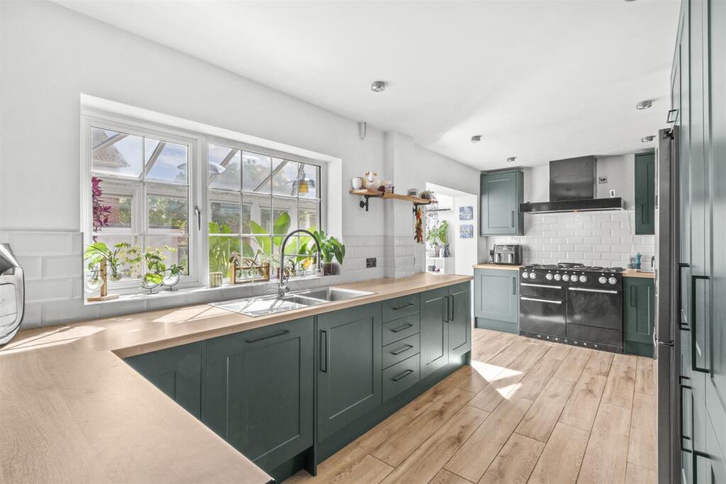 House in Hemel Hempstead - View 3