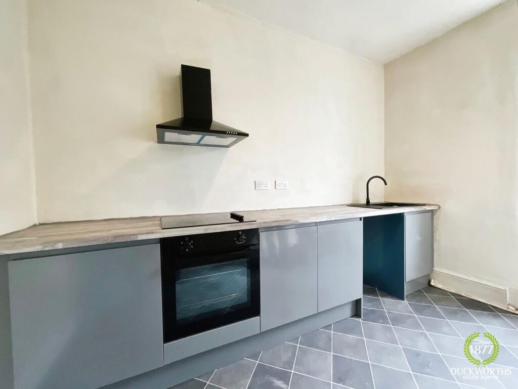 Westgate, Burnley, BB11 photo 3