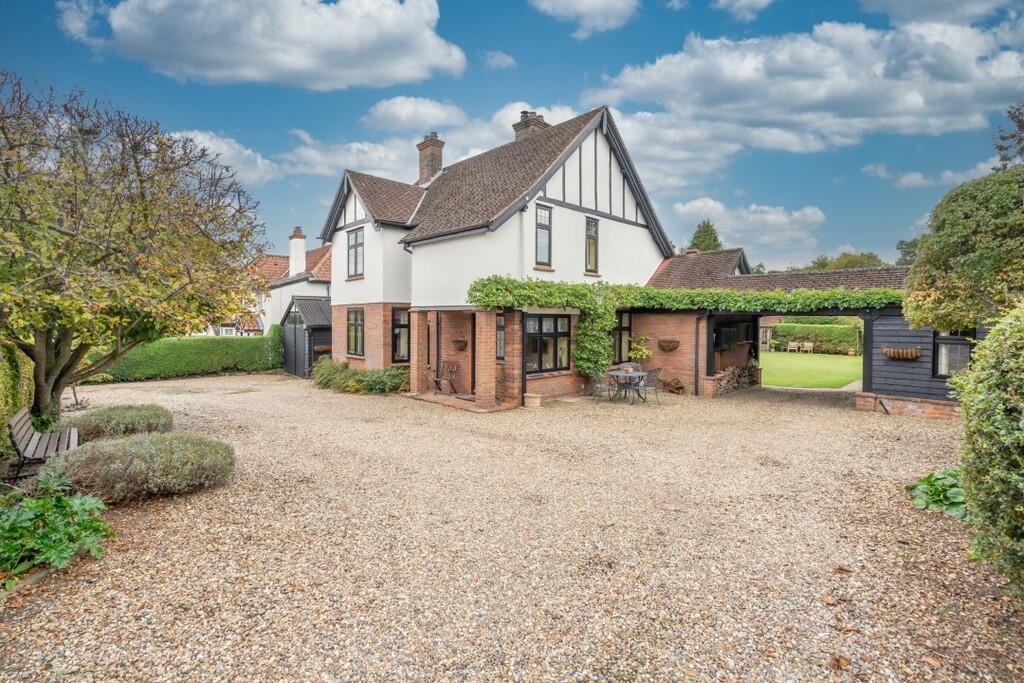 3-bed detached on Thorpe St Andrew, Norwich, £795,000