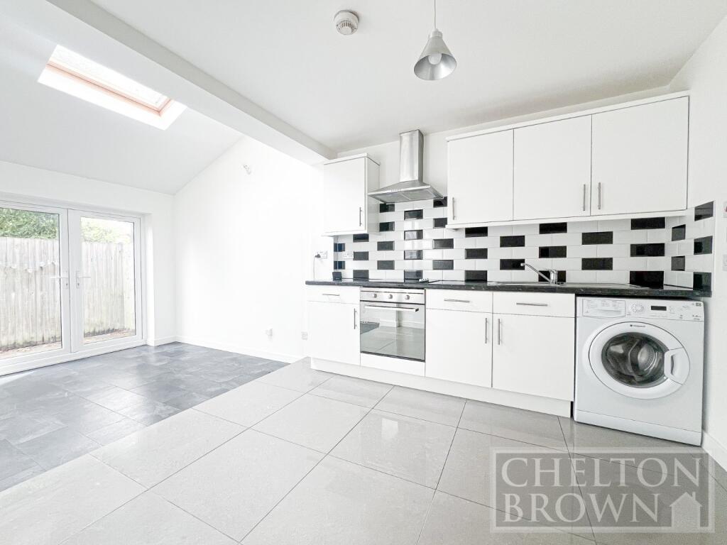 Apartment in Northampton, Phippsville - View 2