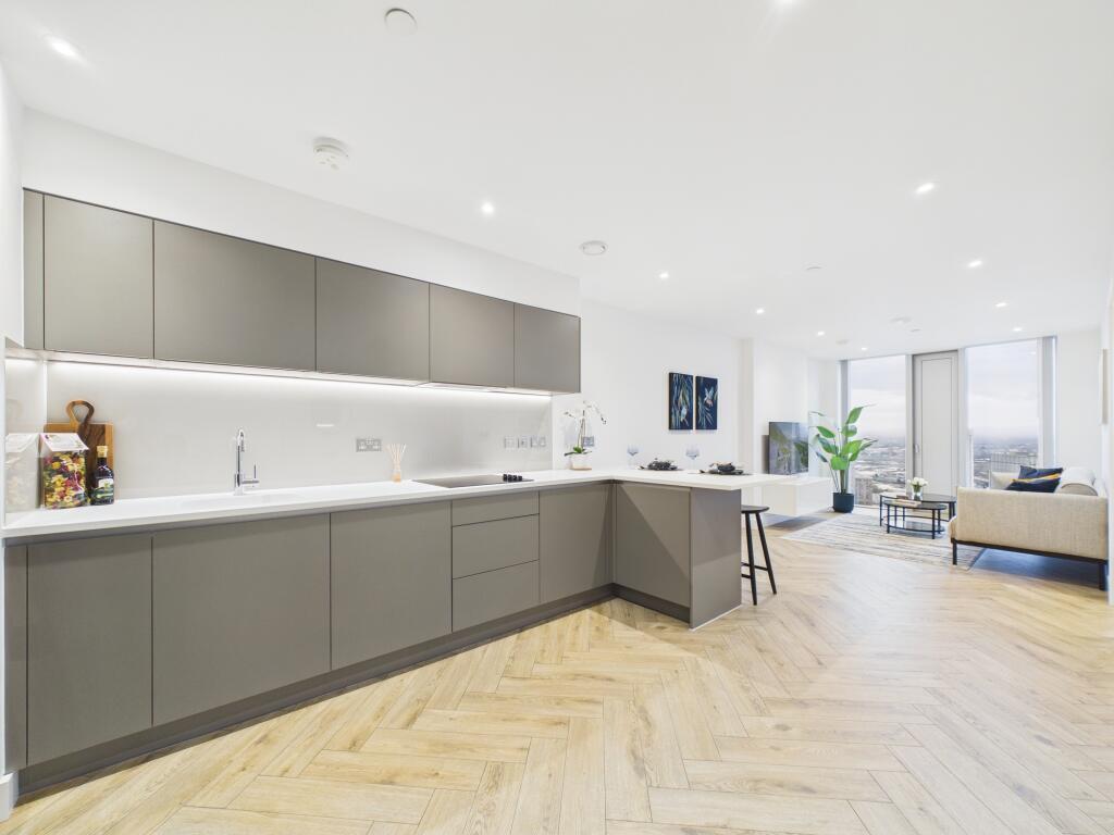 Apartment in Manchester - View 4