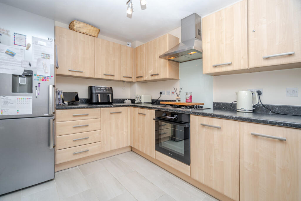 House in Milton Keynes, Newton Leys, Bletchley and Fenny Stratford - View 5