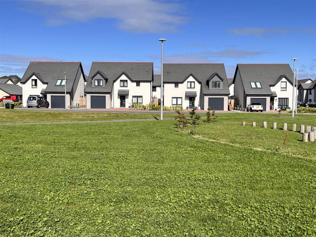 Main image of property: 28 Macpherson Way, Ardersier