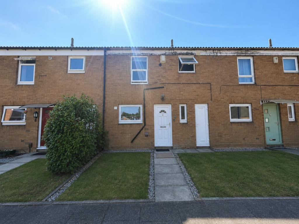 Main image of property: Thurspit Place, Northampton