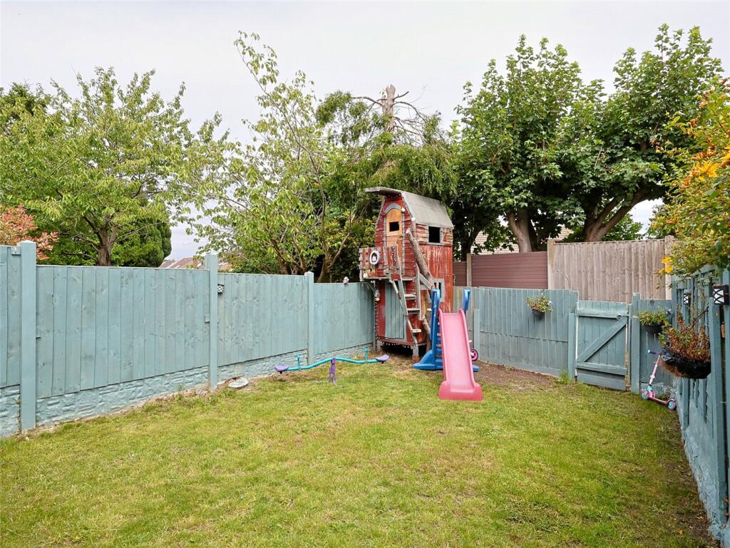 Anderson Close, Thingwall, Wirral - View 3