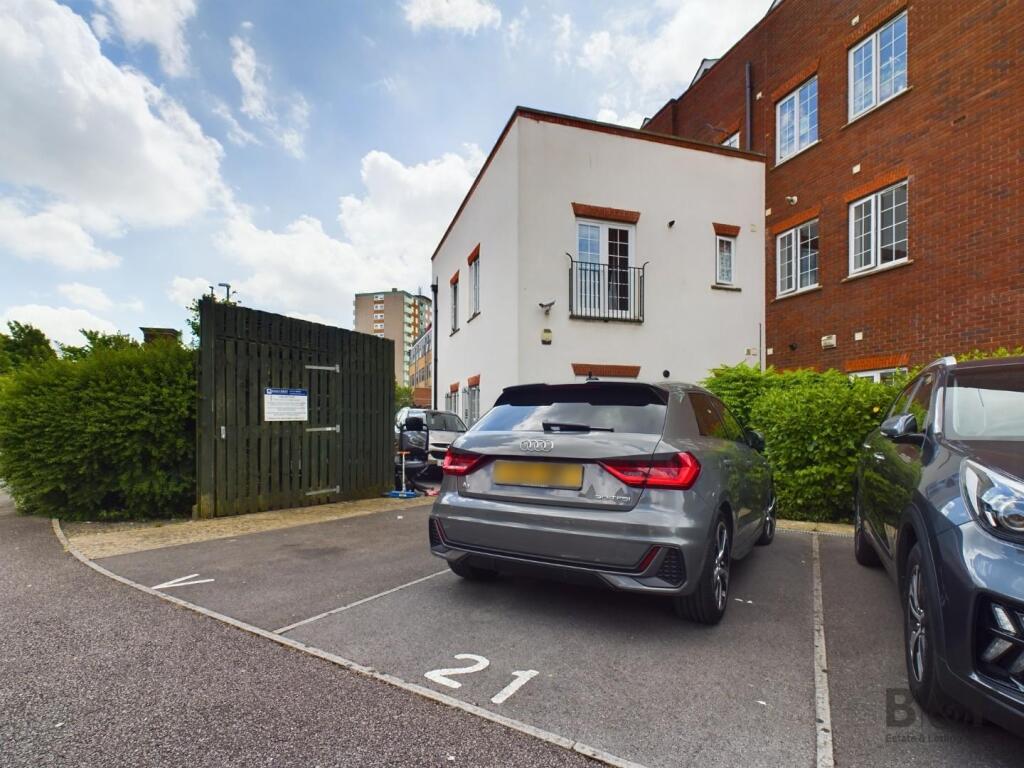 Property photo 11