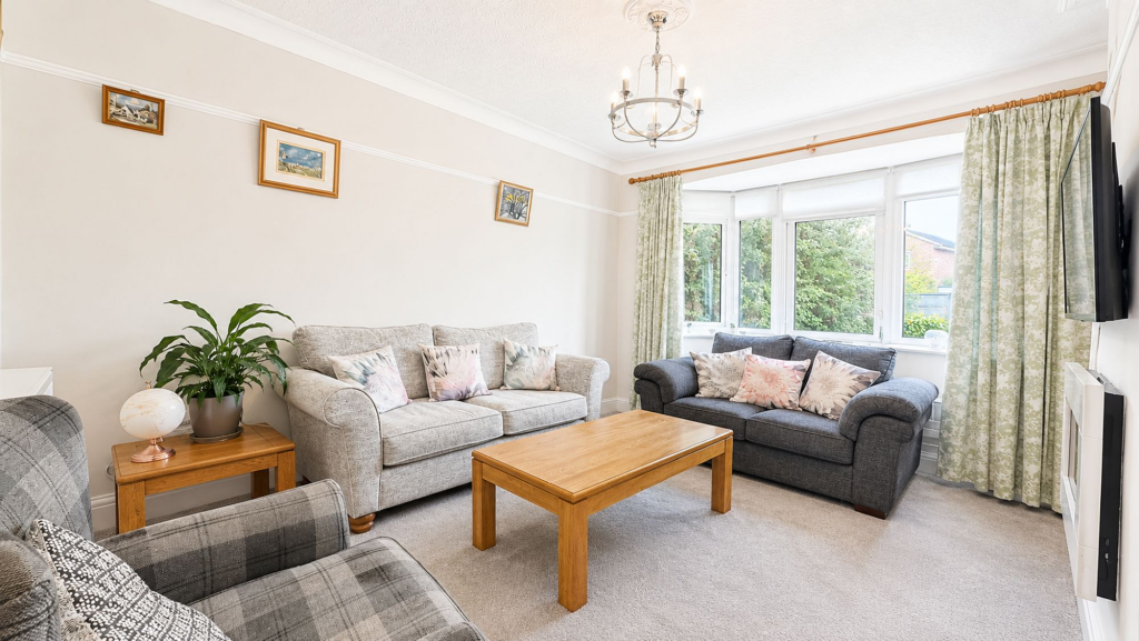 House in Stockport, Greater Manchester - View 4