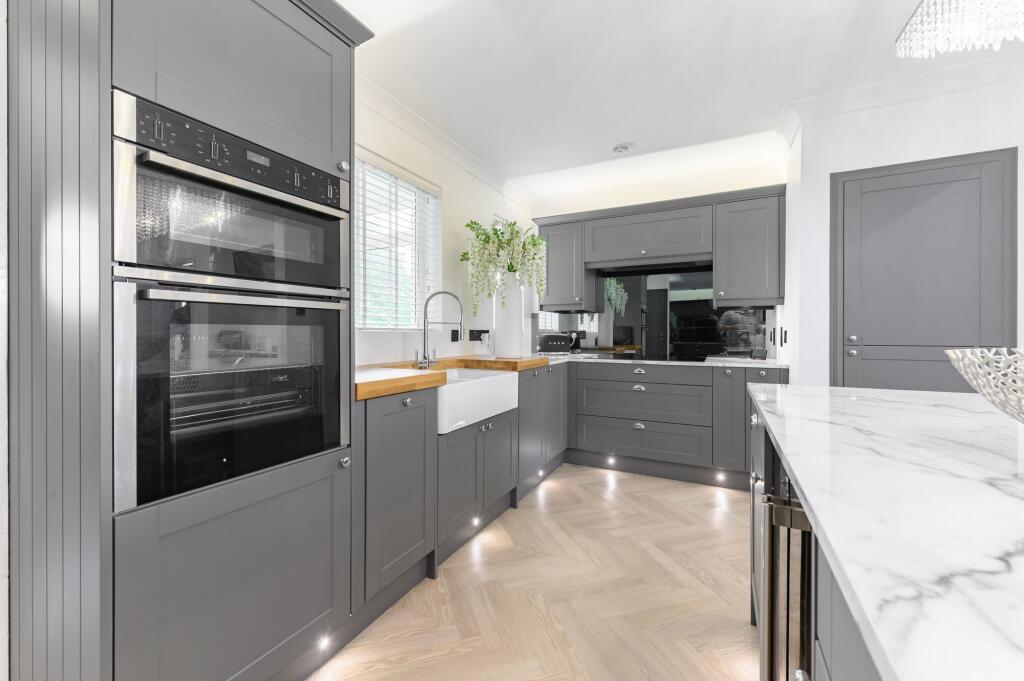 House in Great Yarmouth, Filby - More