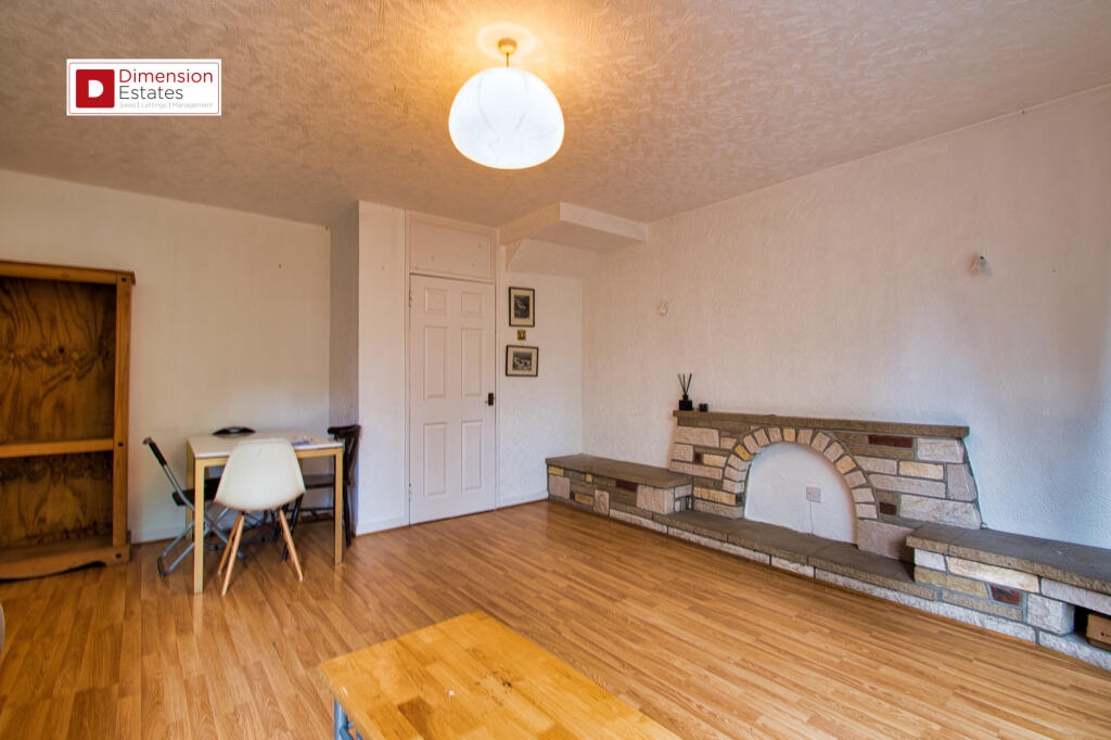3 bedroom maisonette for rent