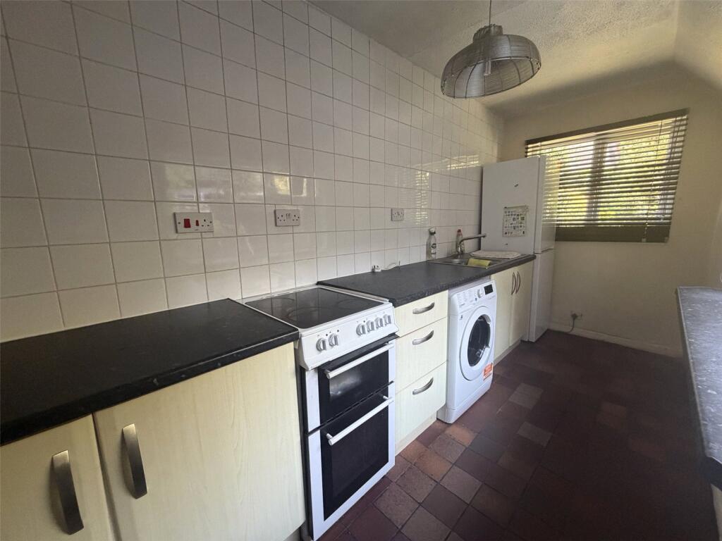 House in Tamworth, Kettlebrook - More