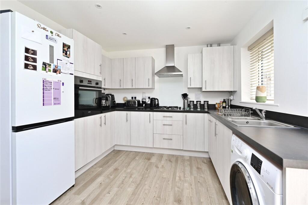 House in Basingstoke and Deane, Sherfield on Loddon - View 5