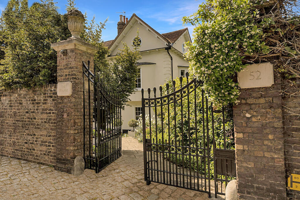 Main image of property: Crooms Hill, West Greenwich SE10