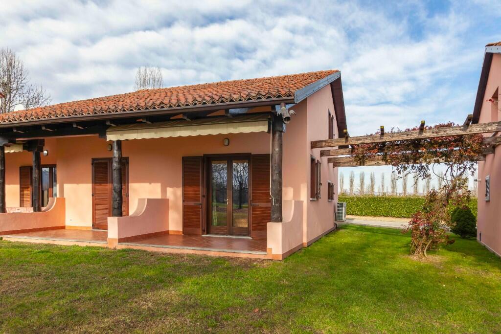 Main image of property: Cherasco, Cuneo, Piedmont