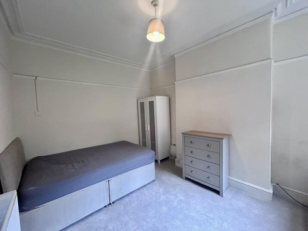 Apartment in Birmingham, West Midlands - View 5