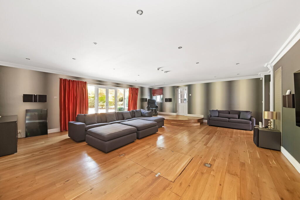 House in Kingston upon Thames - View 3