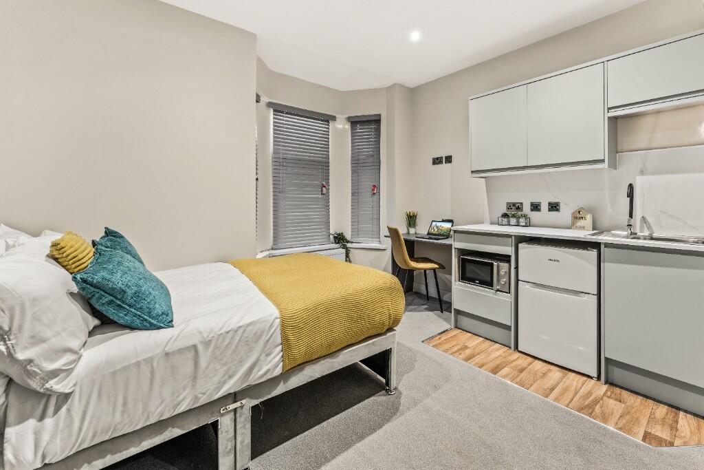 Main image of property: Mayors Walk, Peterborough, Cambridgeshire, PE3