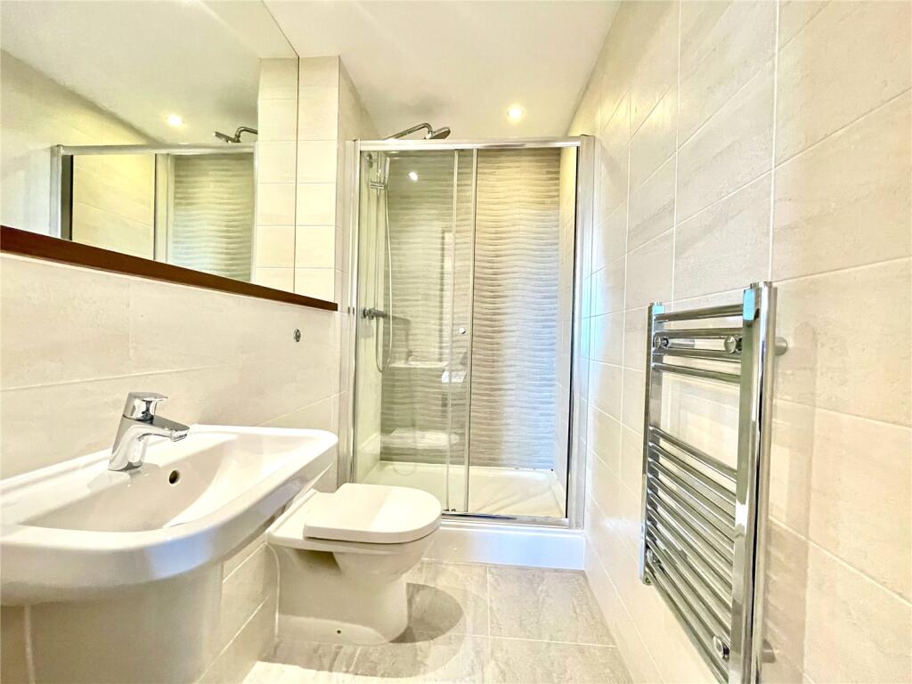 Apartment in Manchester - More