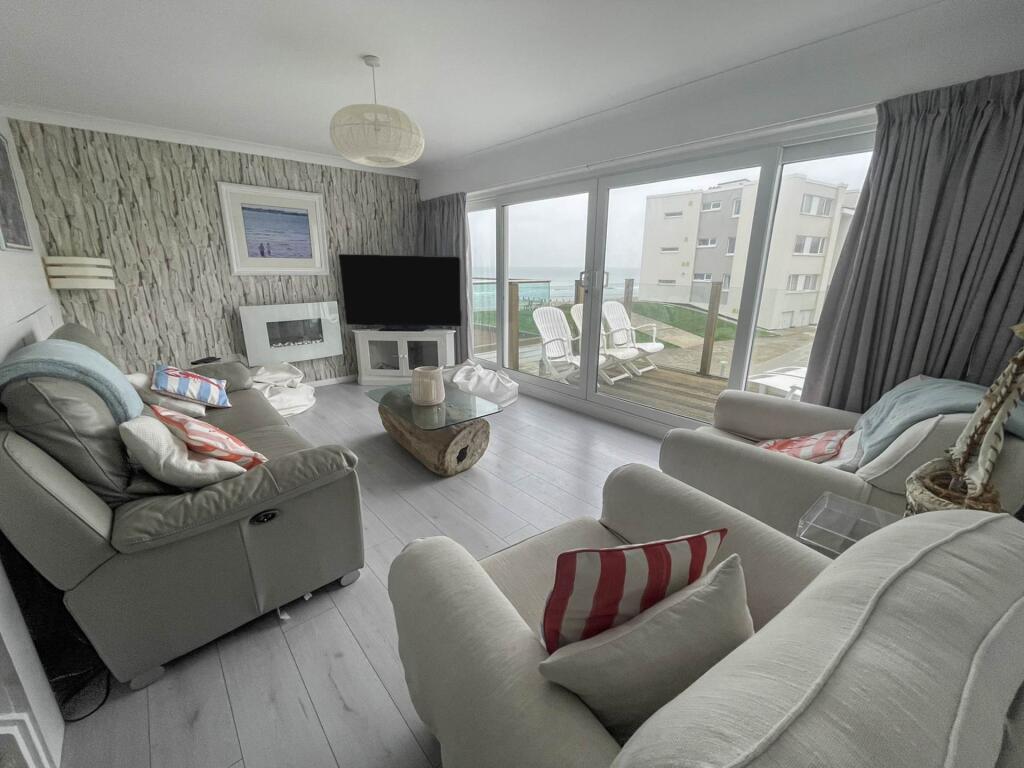 House in Chichester, East Wittering - View 2