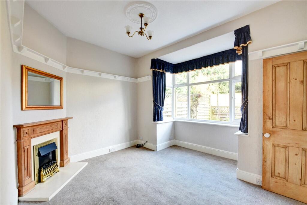 House in Leeds, Collingham - View 2