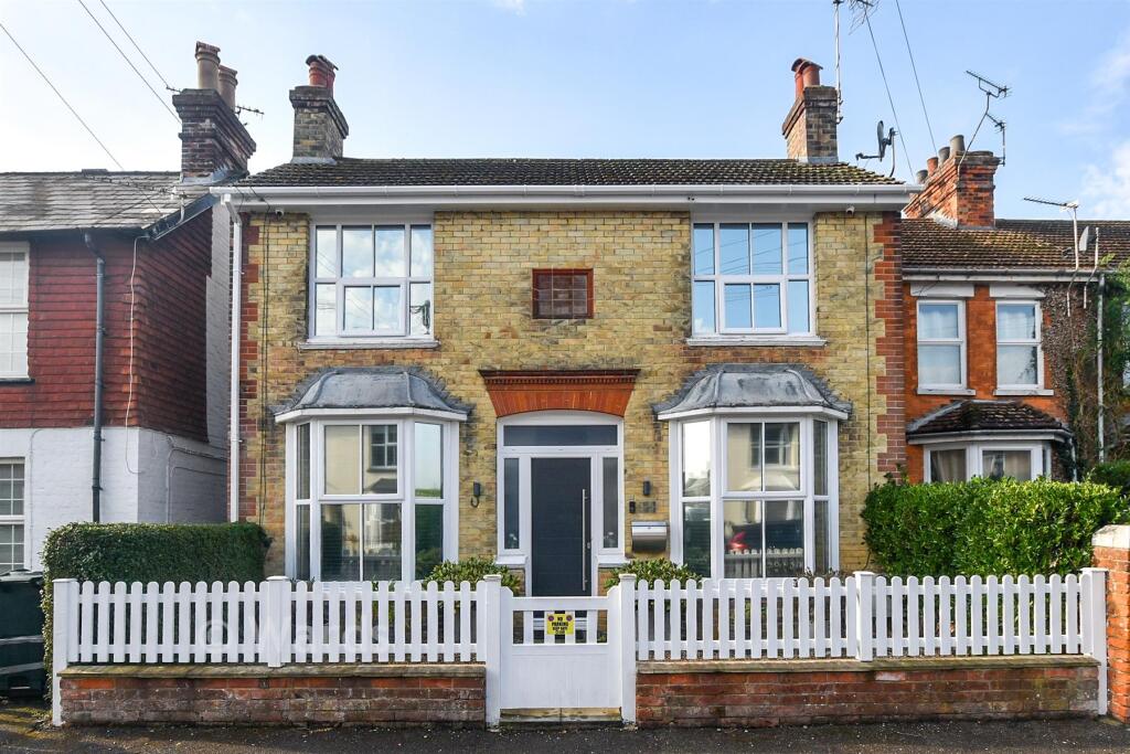 House in Ashford, South Willesborough, South Willesborough and Newtown