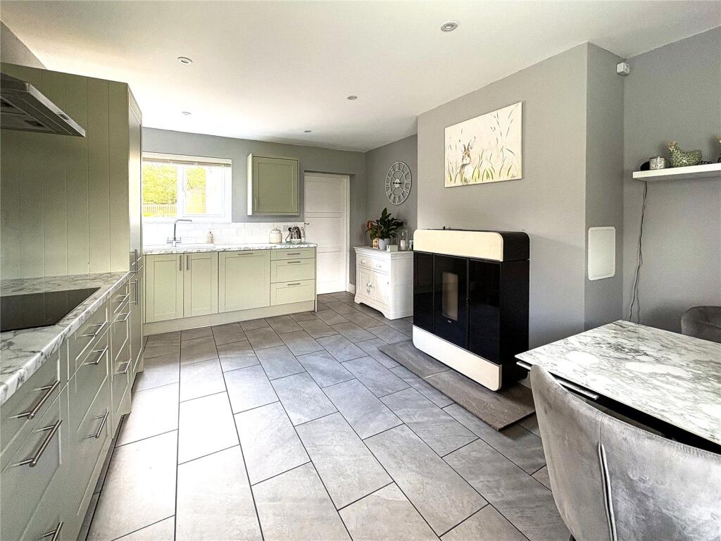 House in Newcastle upon Tyne - View 4