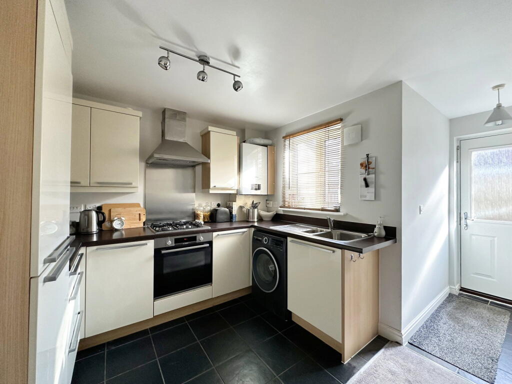 Buzzard Road, Tavistock, PL19 9FY photo 4