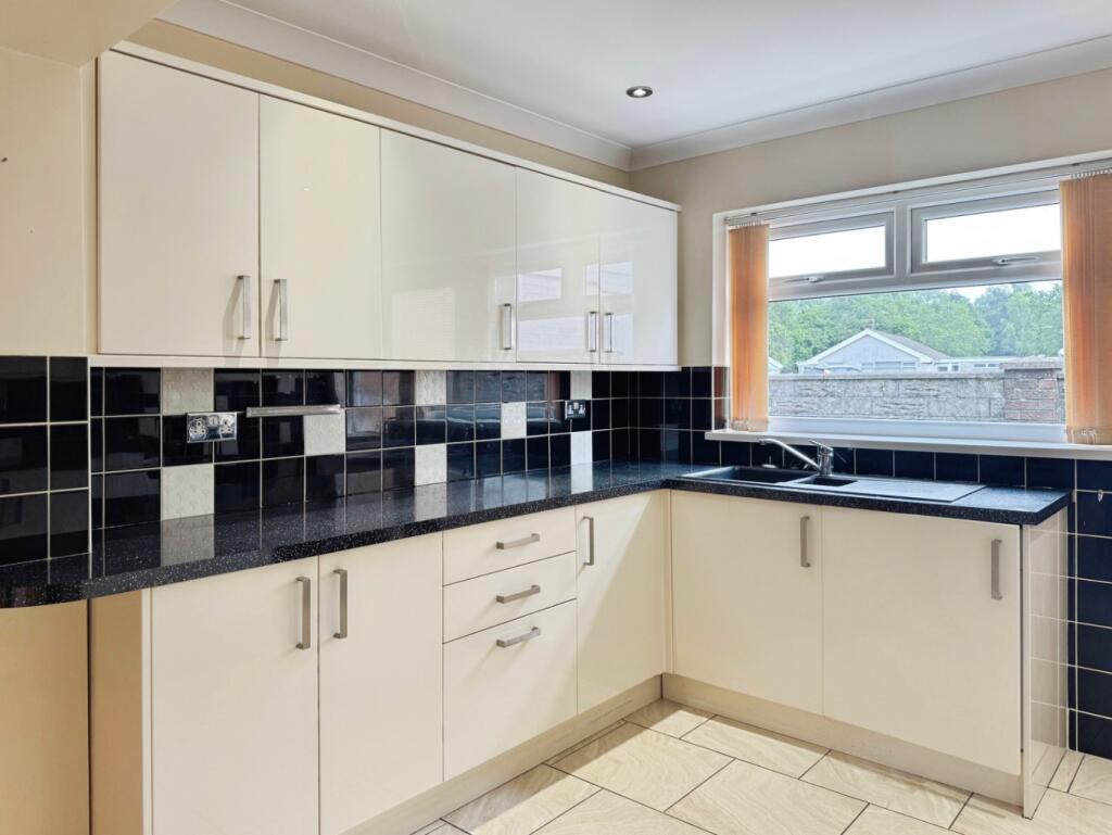 House in Pontarddulais - View 4